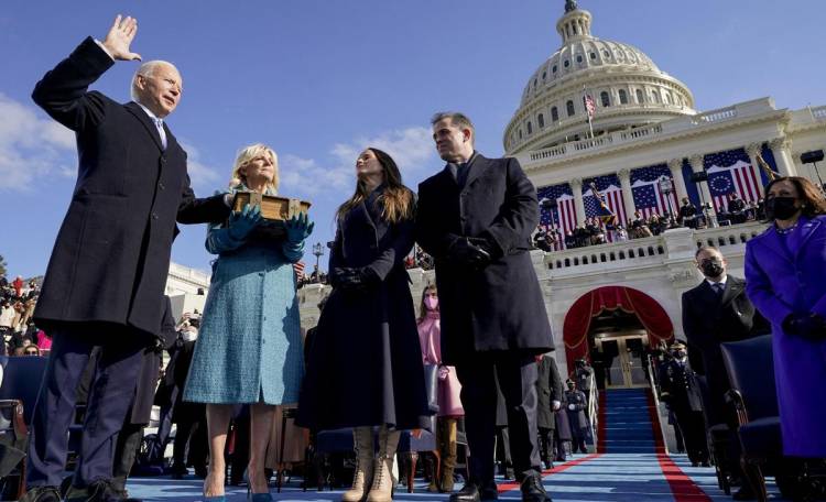 Joe Biden giura come 46° Presidente degli USA. Svolta democratica e ambientalista con i primi ordini esecutivi – ARTICOLO realizzato per stylise.it