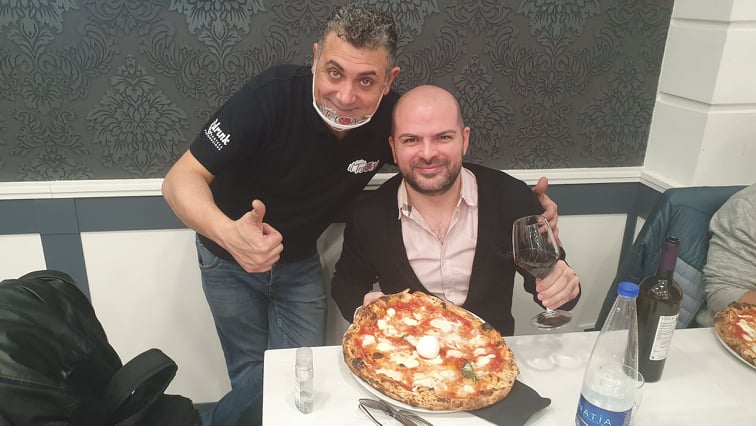 Auguri a “Il testone – #pizzastore”, per i suoi primi 2 anni di attività, dalla rubrica “A tavola con Rocco” – FOTO